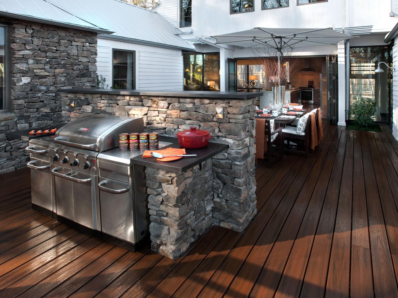 Awesome Kitchen Designs With Indoor Built In Grill
